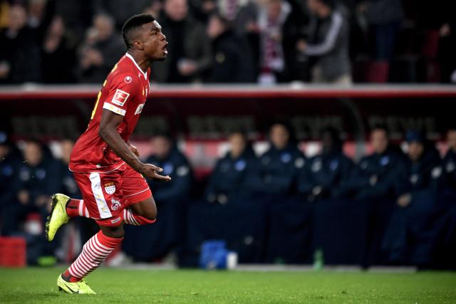 库里14分维金斯22+10 勇士大胜送灰熊4连败